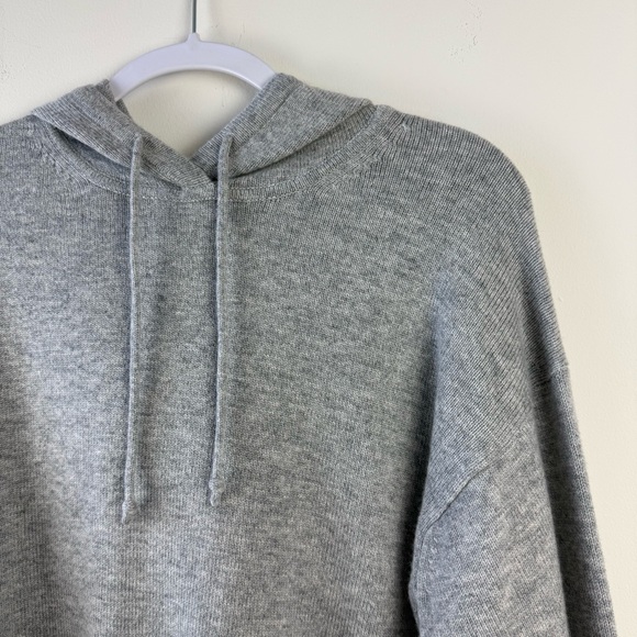 Athleta Alpine Merino Wool & Cashmere Cropped Hoodie Sweater Gray - Picture 4 of 7